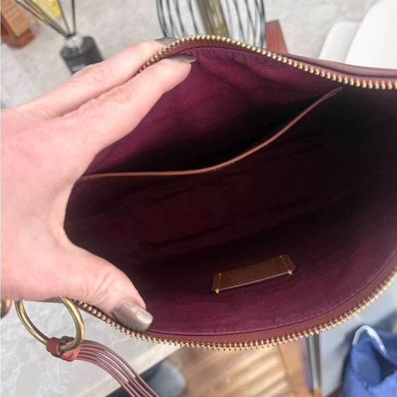 Coach Chaise Crossbody in Signature Canvas - Picture 3 of 4